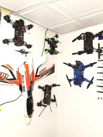 Mini-quad / RC Wall Hangers