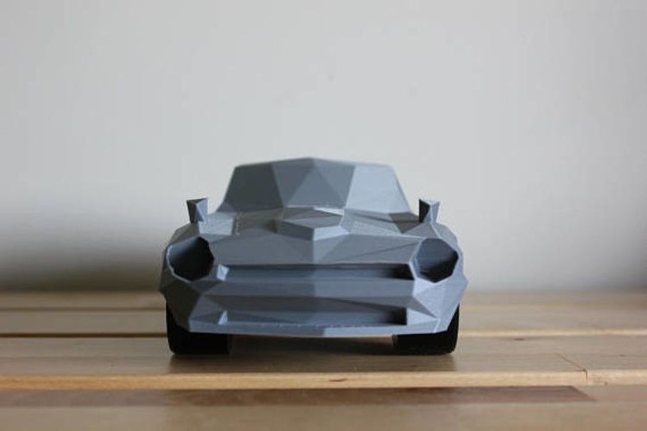 Düşük Poli Datsun 240Z (Sadece Plastik Aparattır!!!)