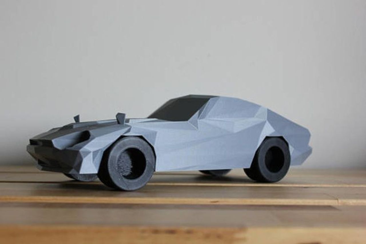 Düşük Poli Datsun 240Z (Sadece Plastik Aparattır!!!)