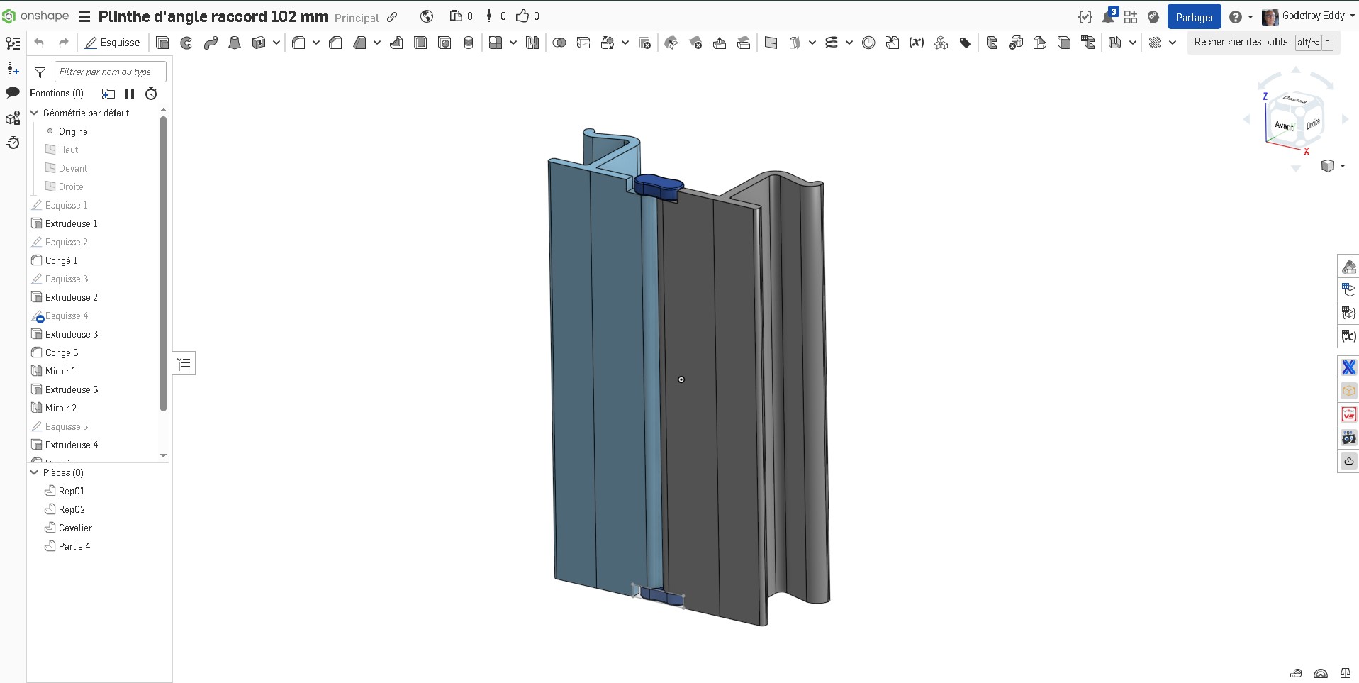 Plinthe angle angle modifiable HT 102 mm
