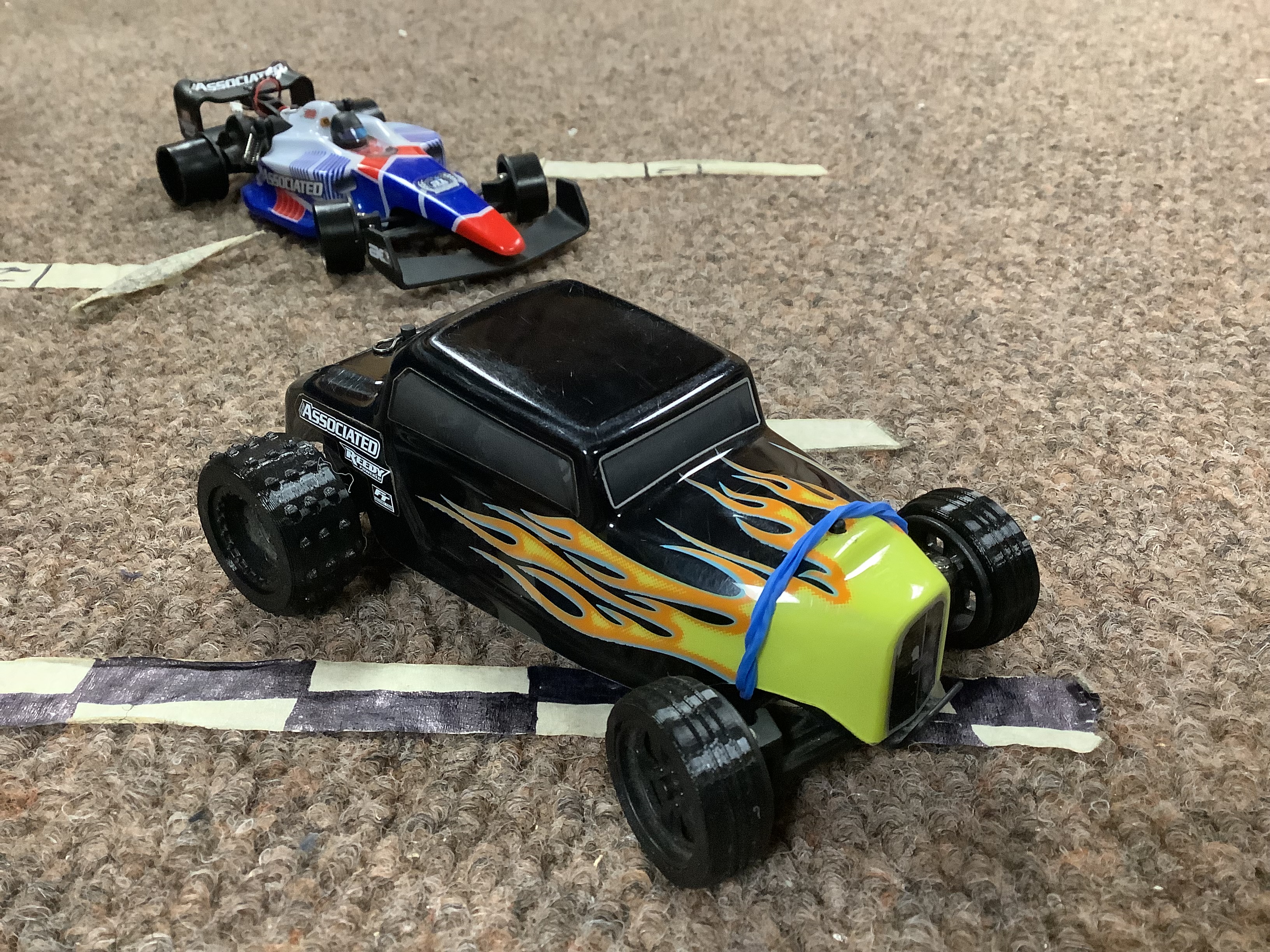 team associated sc28 tires
