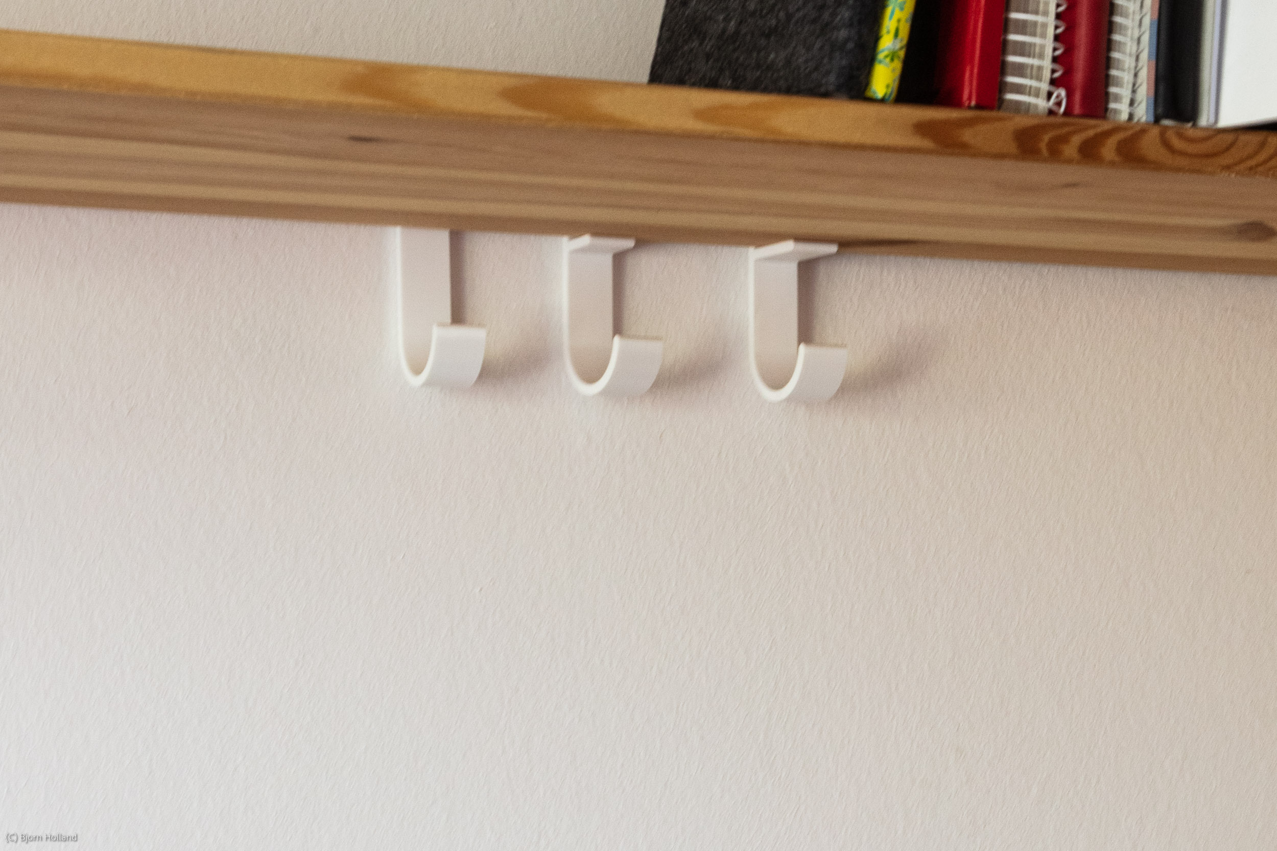 Hooks for Shelf Boards (wall-side) – Parametric, Fusion 360 .f3d file included