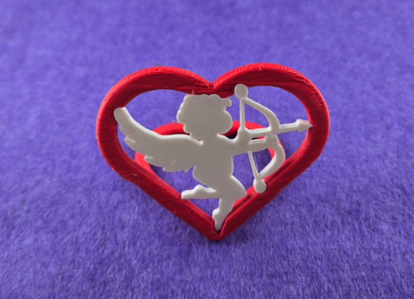 Doppelherz mit Cupido