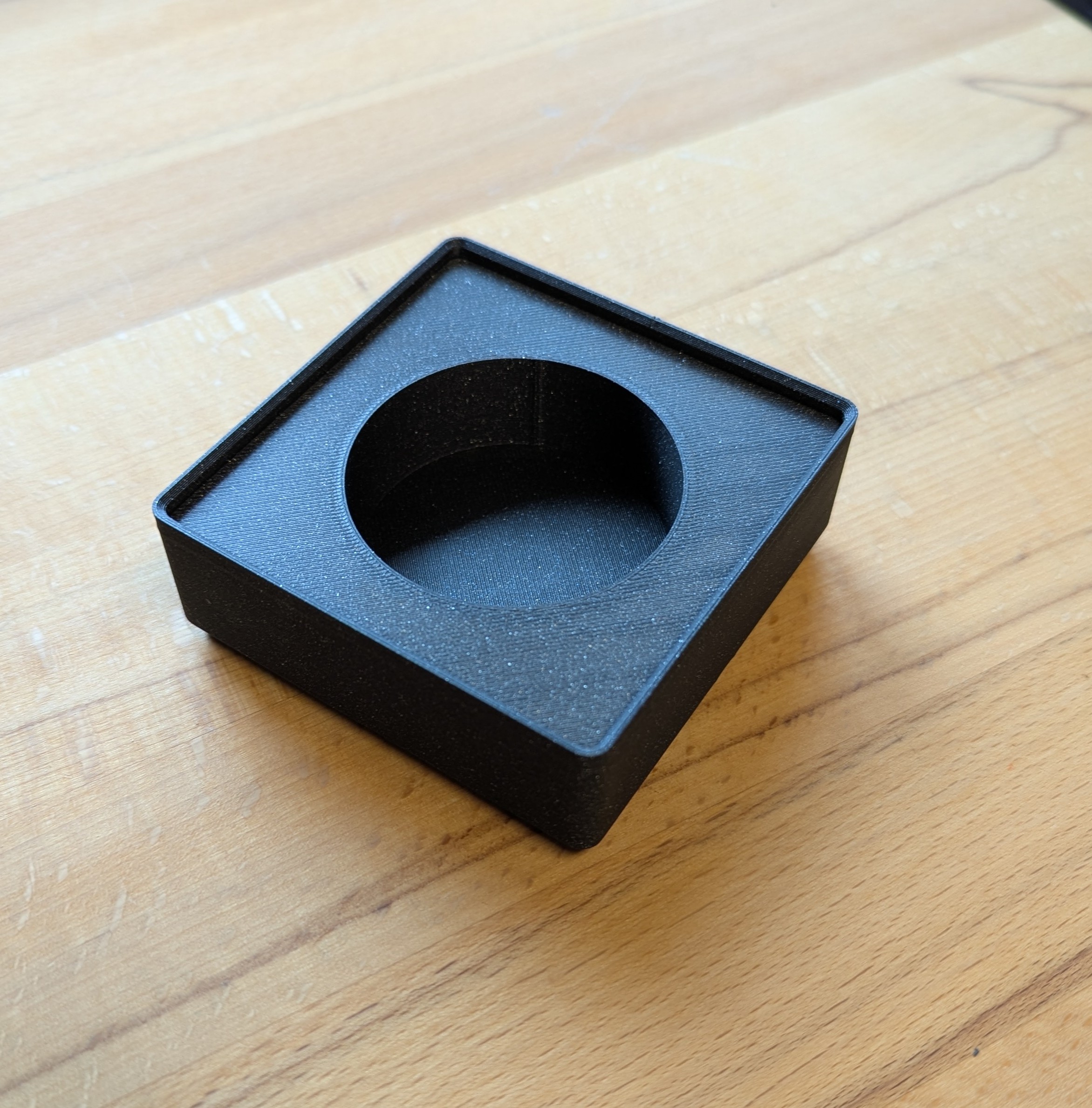 2x2 Gridfinity box with hole in the middle
