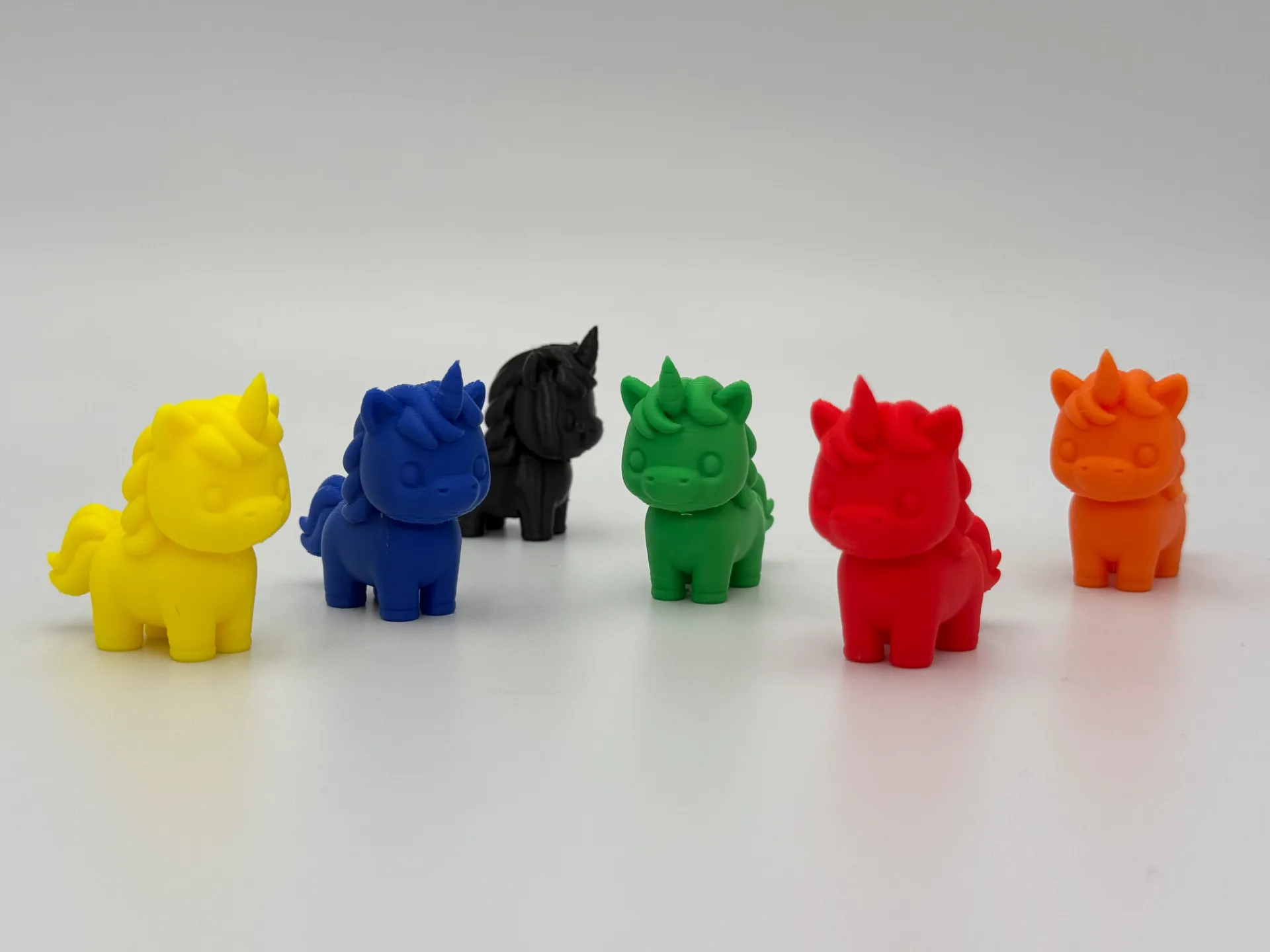 Cute Unicorn – Mini Fantasy (Easy Print)