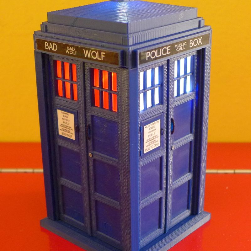 TARDIS Deluxe by Charlesworth Dynamics | Download free STL model ...