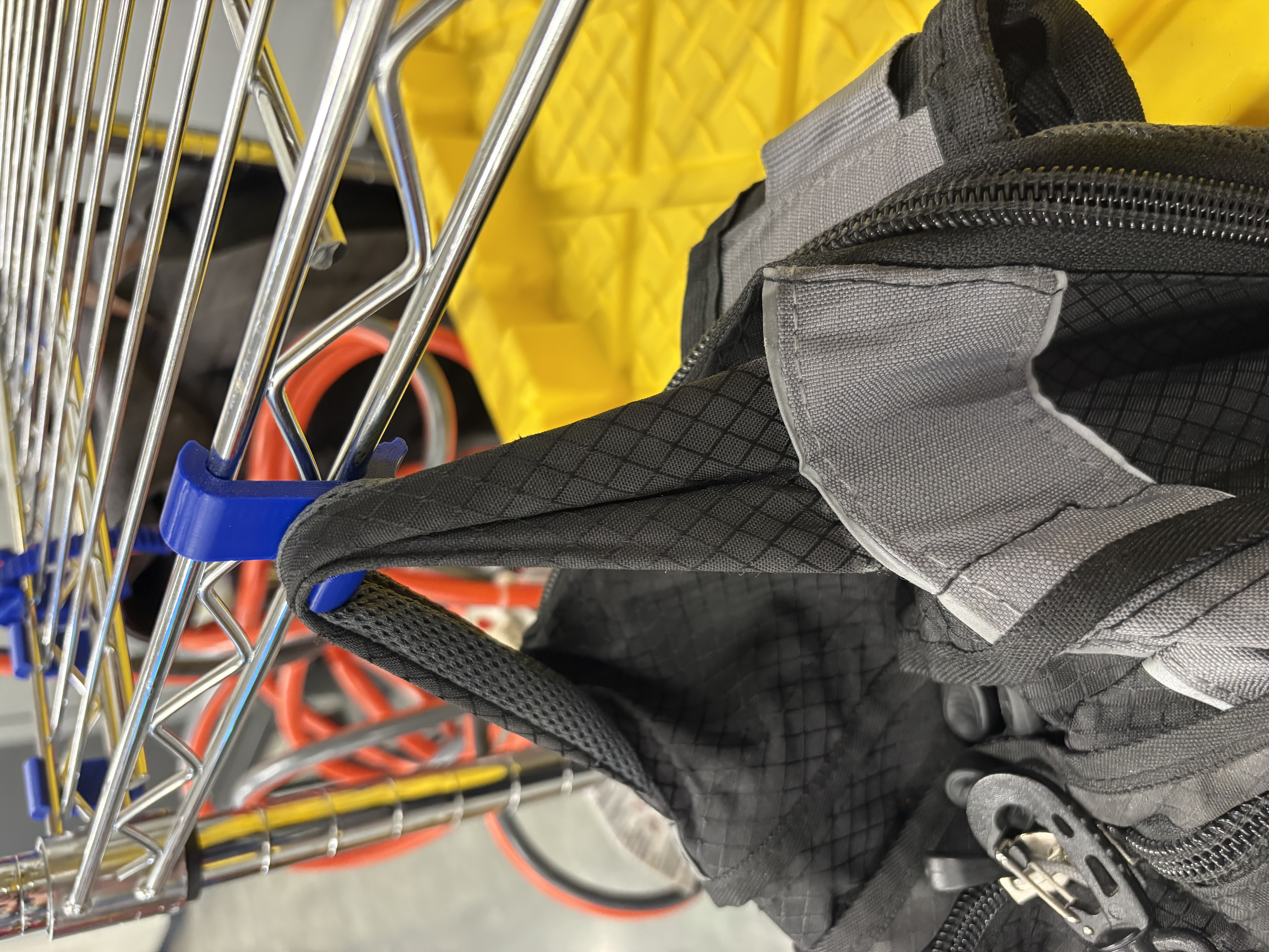 Miniatura 2 do modelo 3D Wire Rack Hook V2