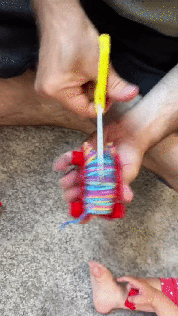 Miniatura 2 do modelo 3D pompom maker