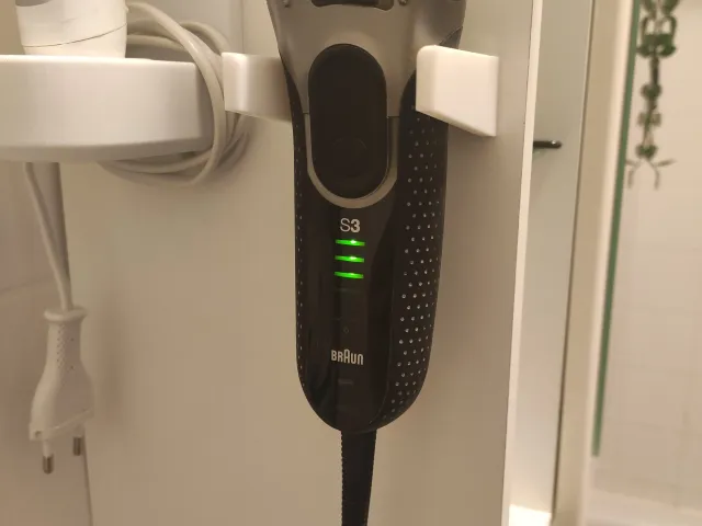 simple wall mount for Braun S3 electric shaver