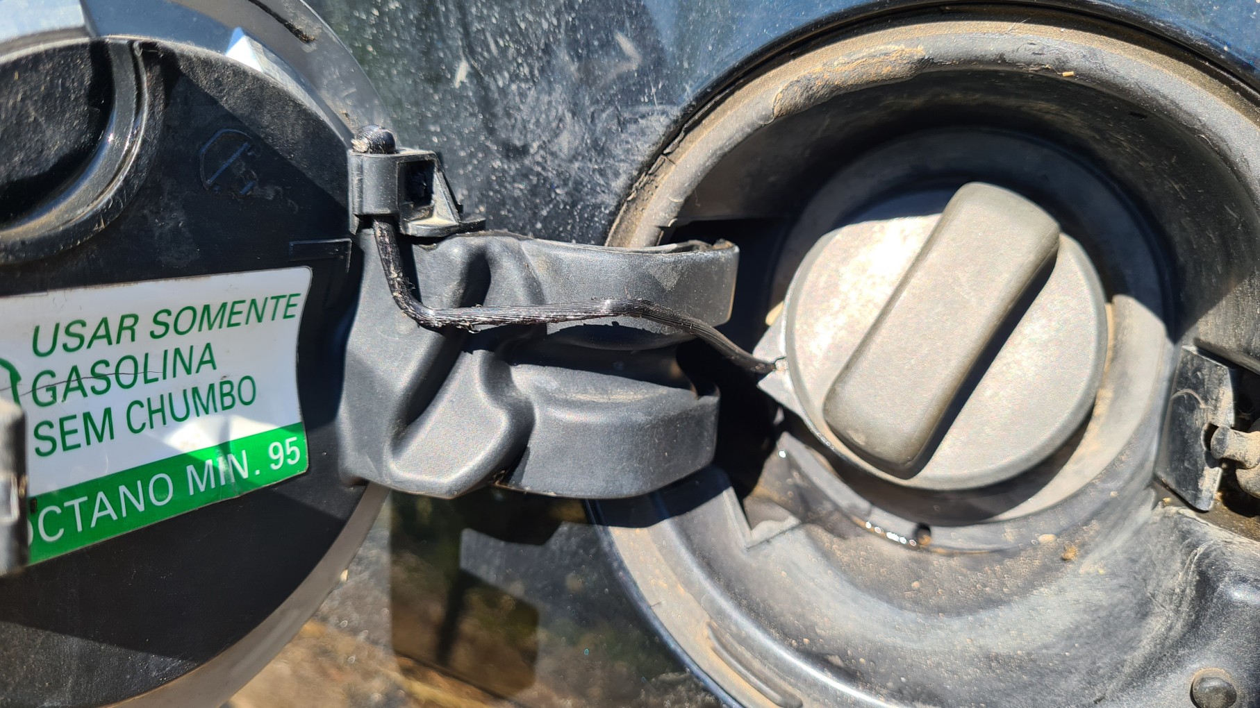 Honda Civic Mk8 Gas Cap Tether by Axiongr Download free STL model