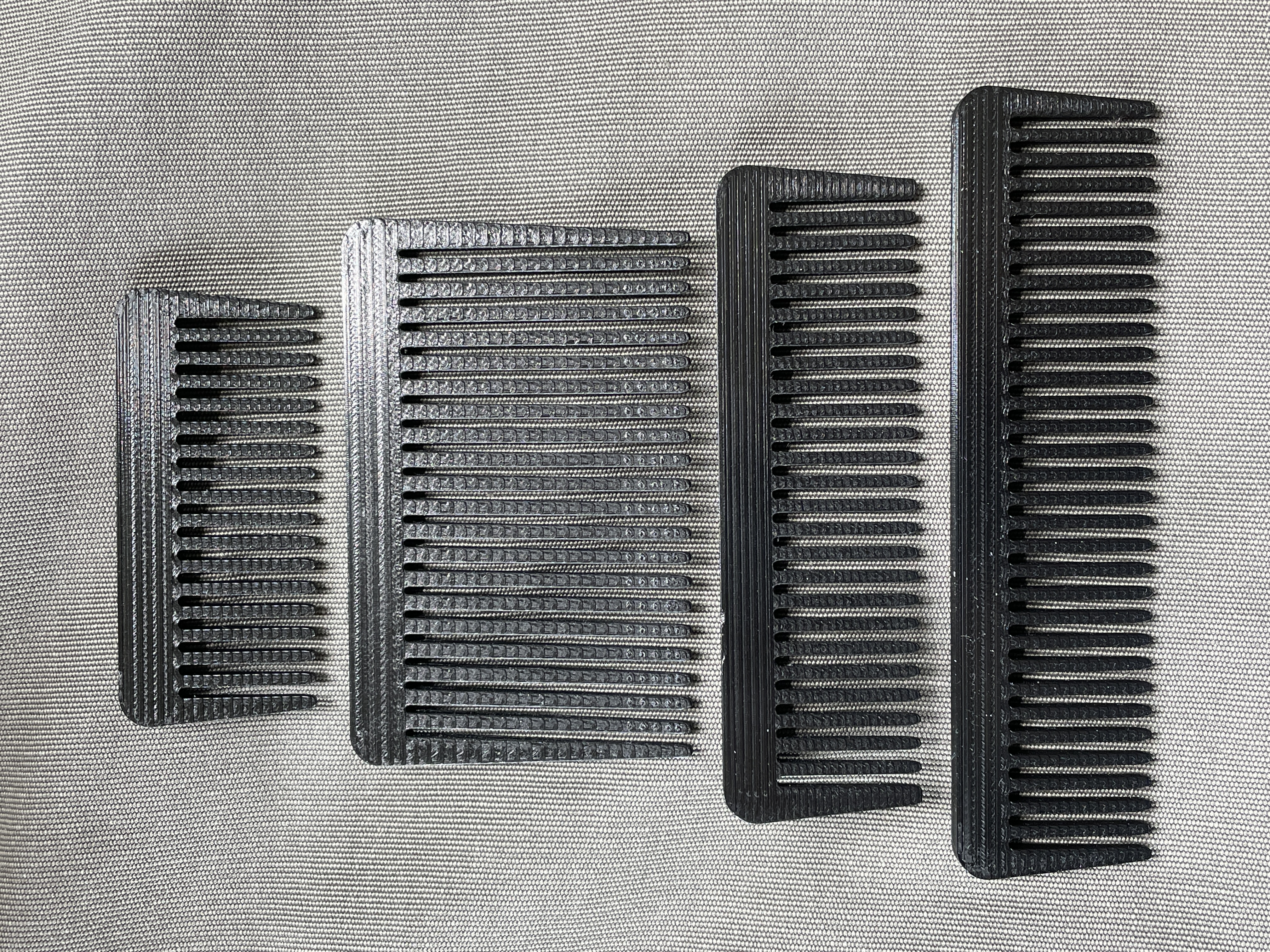 Miniatura 2 do modelo 3D Hair Combs