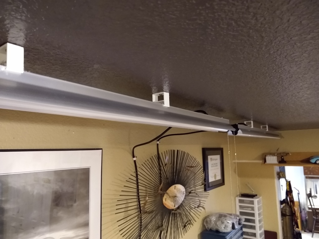 Harbor Freight Shop Light Mount by Justin Spanier Download free STL