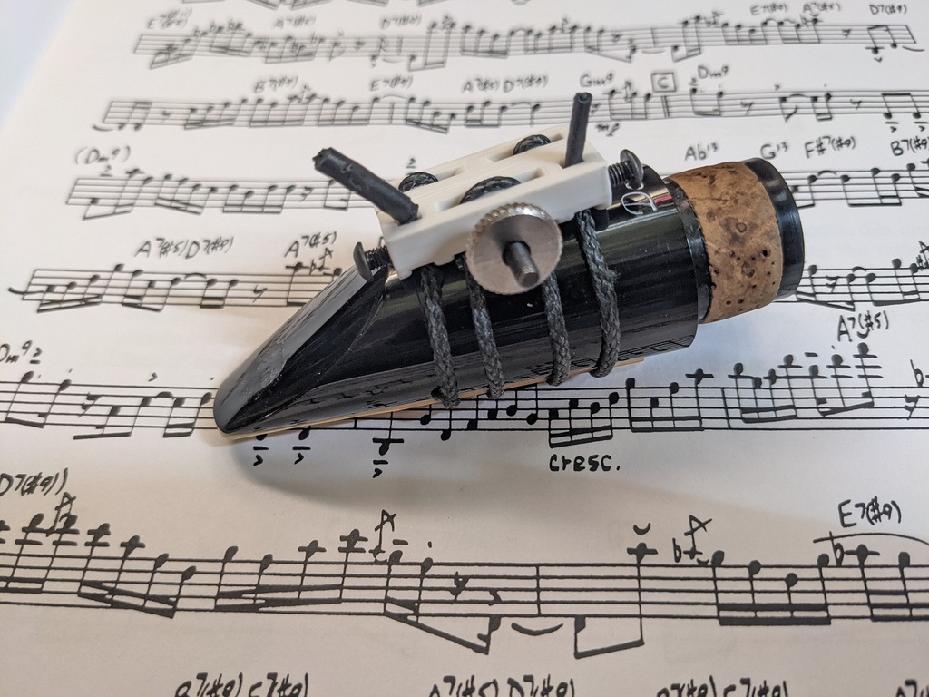 Adjustable String Ligature For Saxophone And Clarinet By Nick cnc 