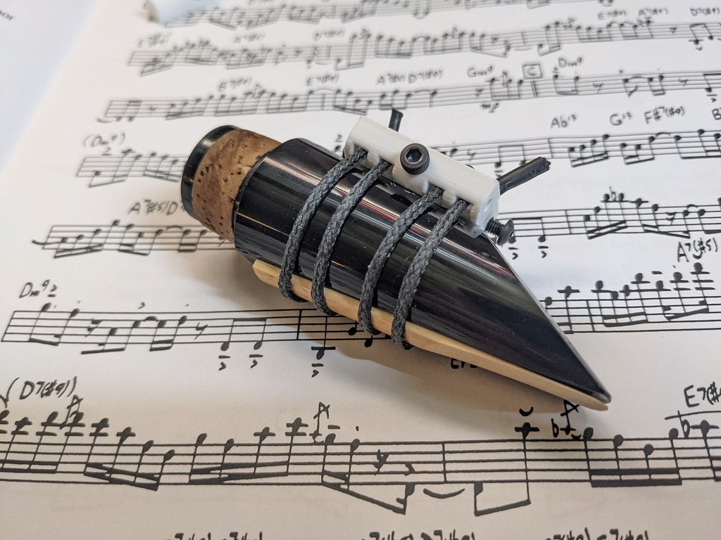 Adjustable String Ligature for Saxophone and by nick.cnc Download free STL model