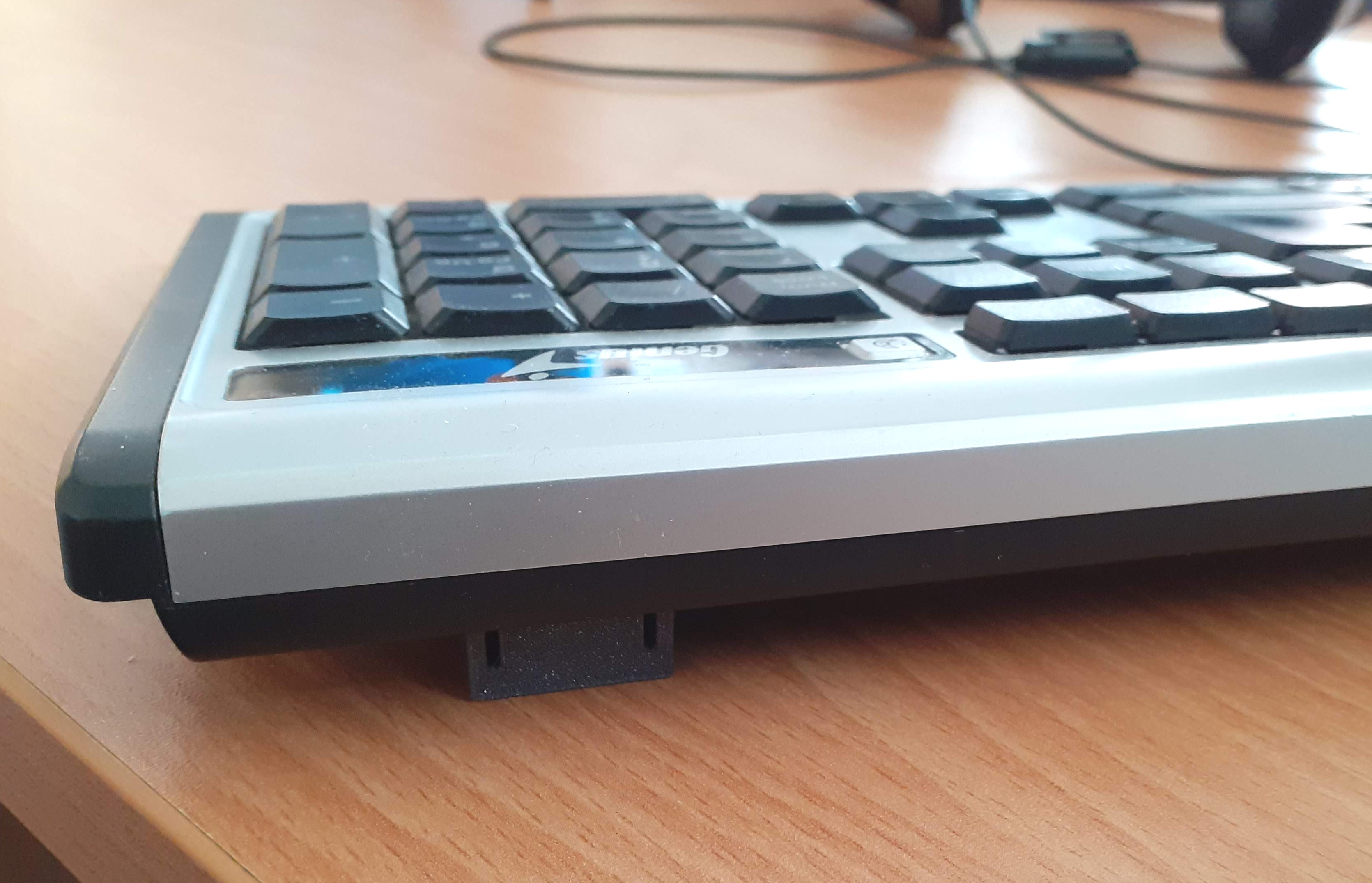 keyboard leg replacement by Petr81 Download free STL model