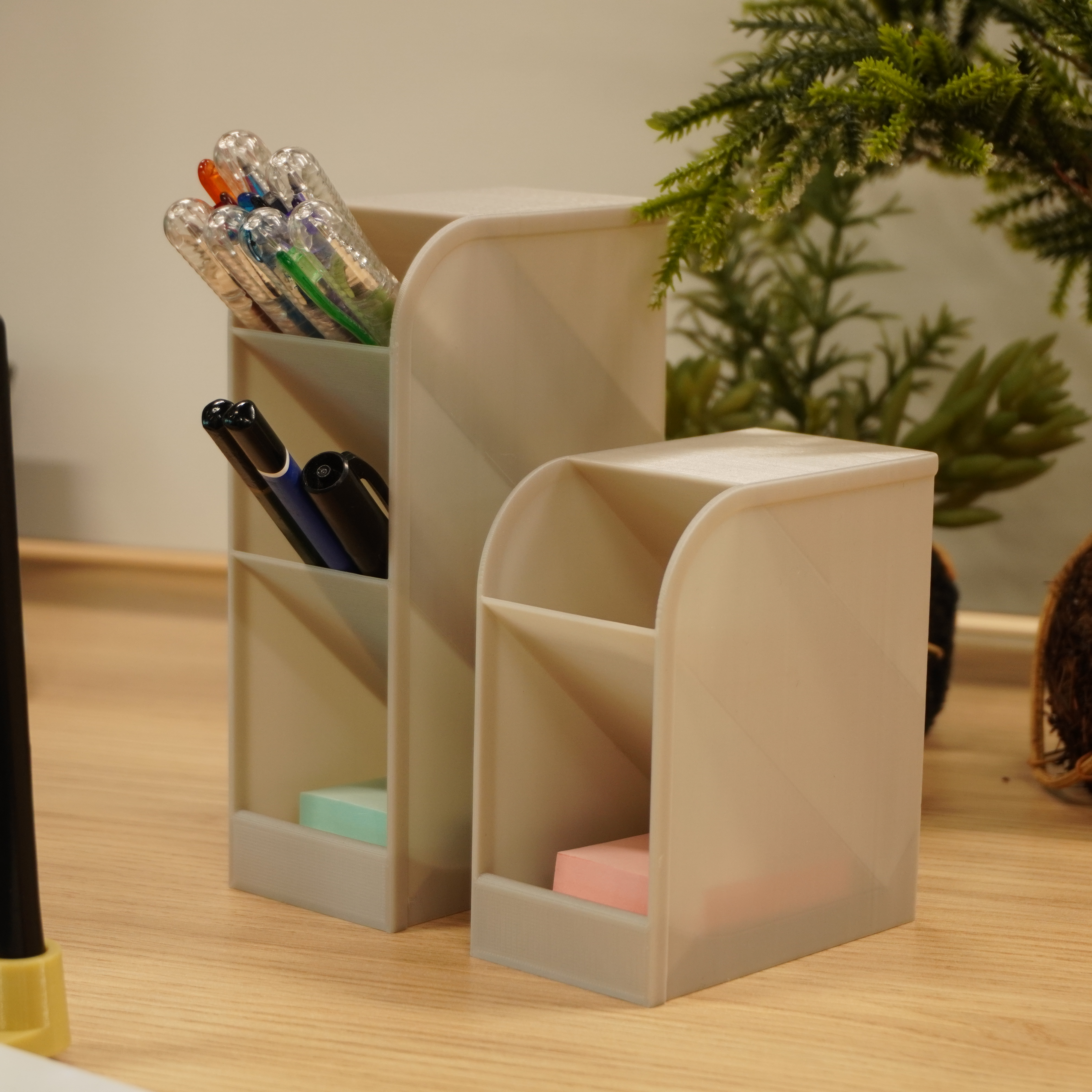 Pen Holder. No supports. Two sizes