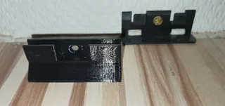 Leistenclip für Logoclic und andere Sockelleisten