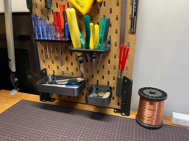 Ikea SKÅDIS pegboard screw in desk mount