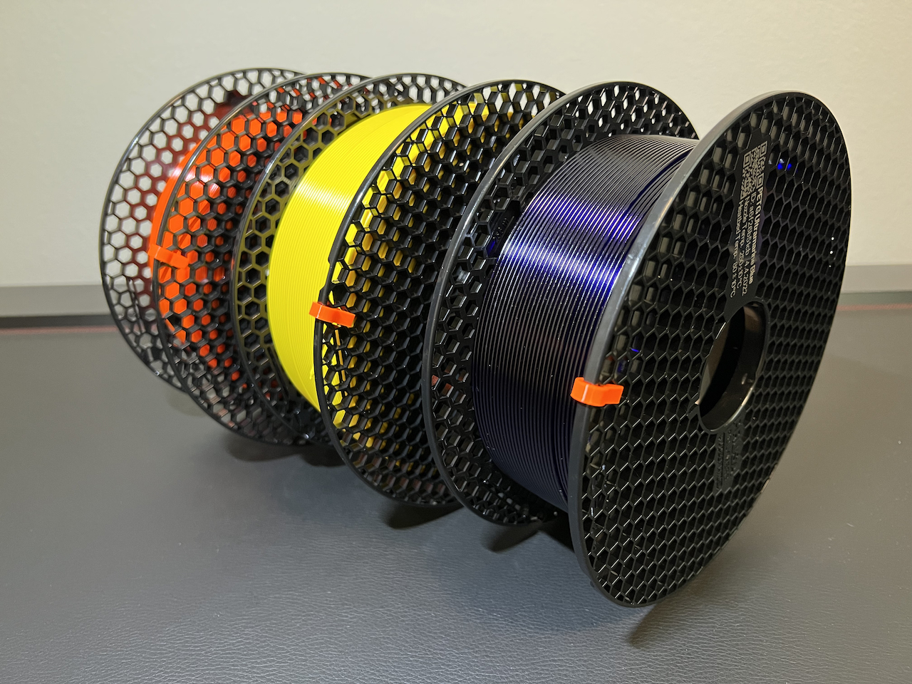 Filament Clip Mini Plus by kennyd1gital | Download free STL model ...