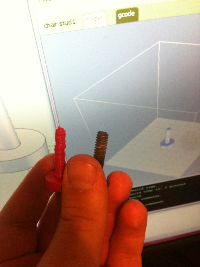 How to fix a chair in 20 min using a Makerbot