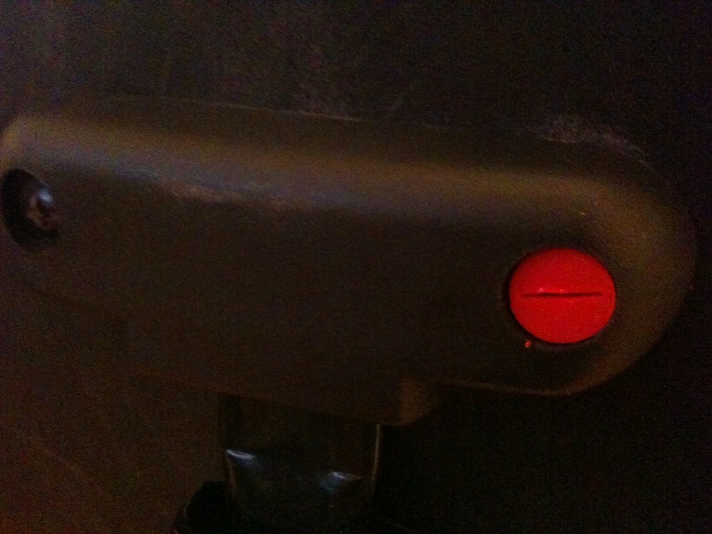 How to fix a chair in 20 min using a Makerbot — miniatura 2