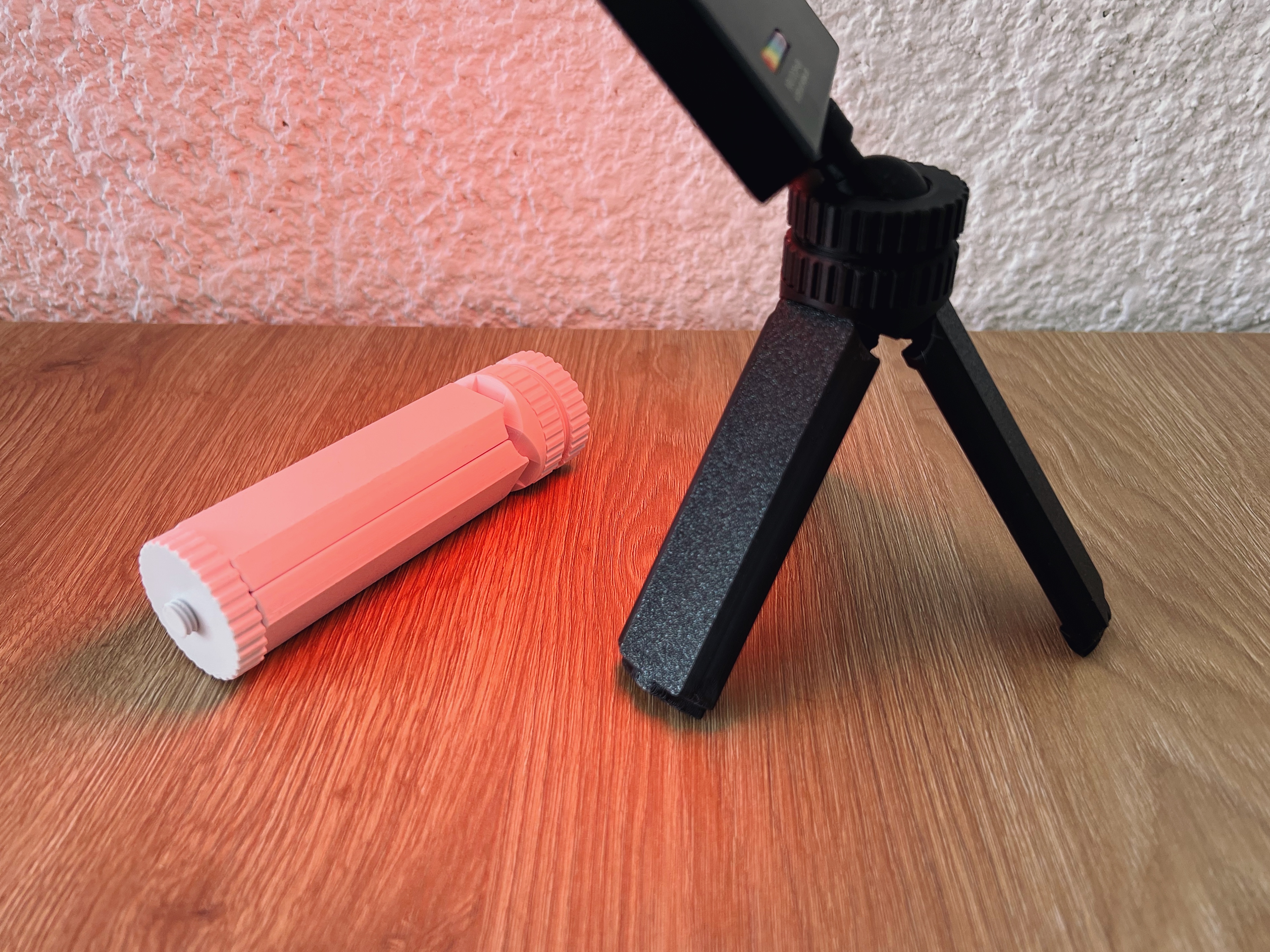 tripod-universal-foldable-fully-printable-v3-1-by-matvey-kukuy