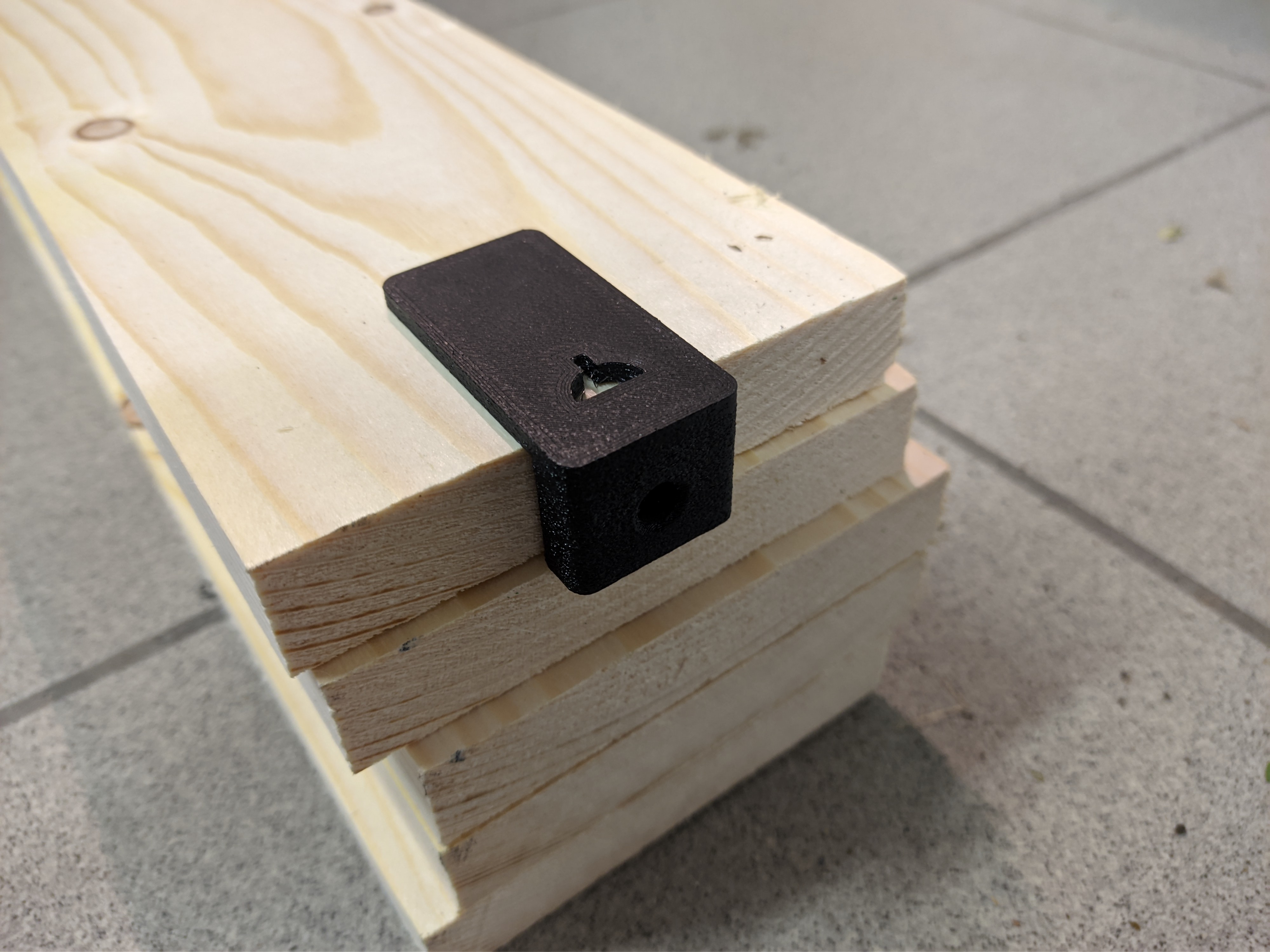 Drill jig for 6mm dowels in 19mm plank