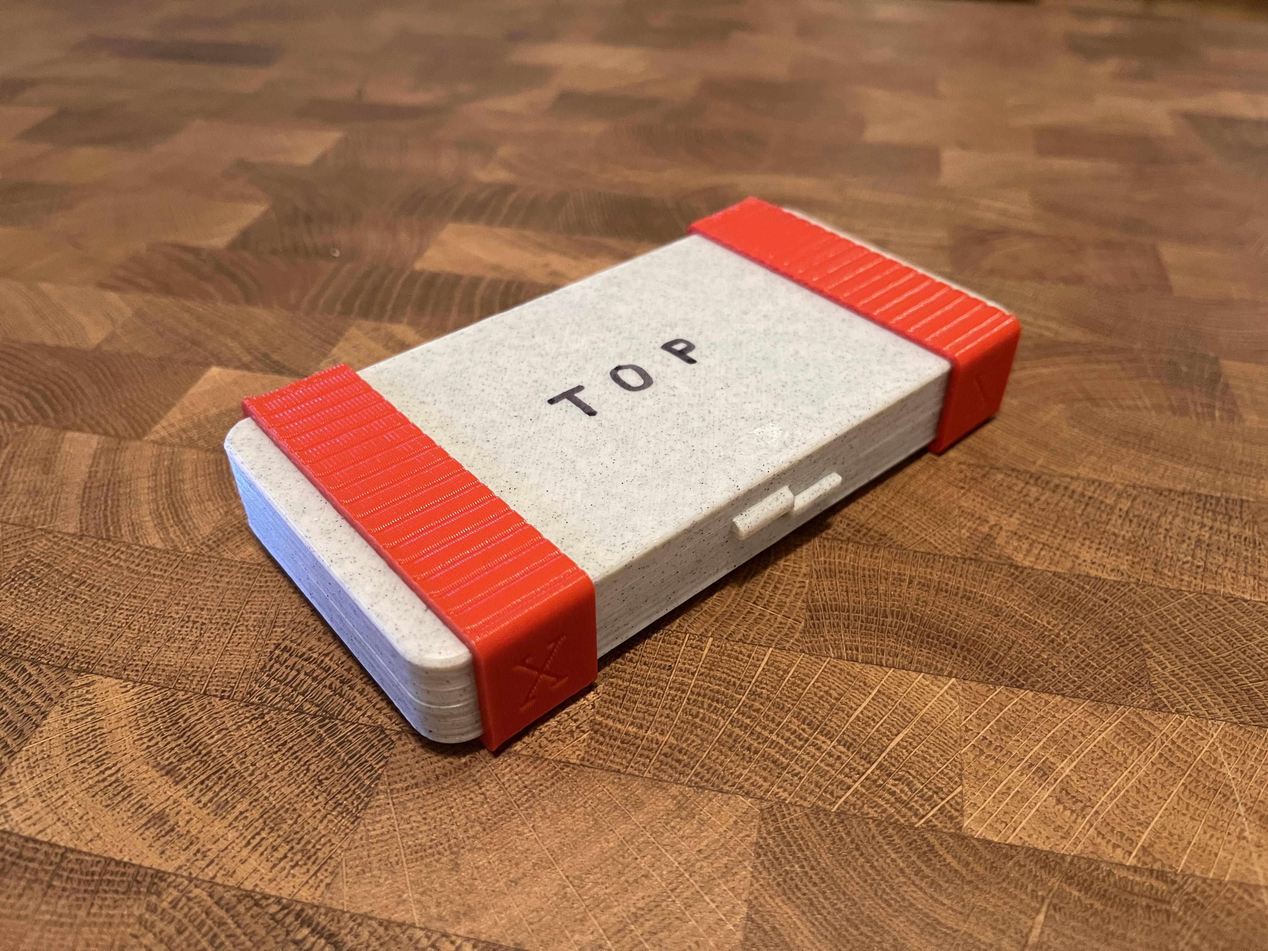 Travel bands for: Larger Weekly Pill Box (Box model in description)
