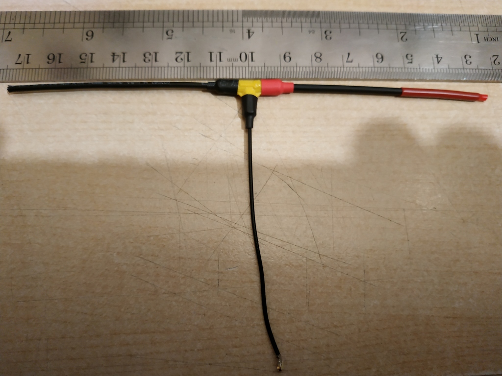 Dipole T joint