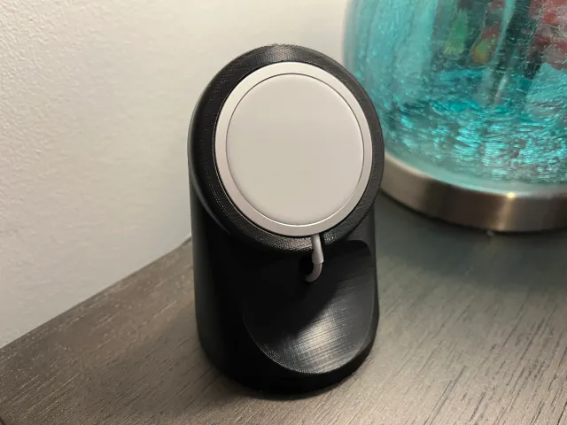 Weighted iPhone MagSafe Dock