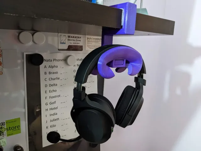 Headphone Holder Top Mount - Razer Barracuda X