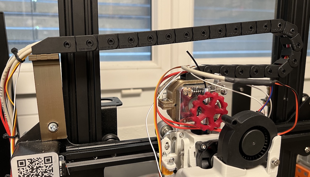 Ender3 Micro Swiss Direct Drive cable chain mount by davorin