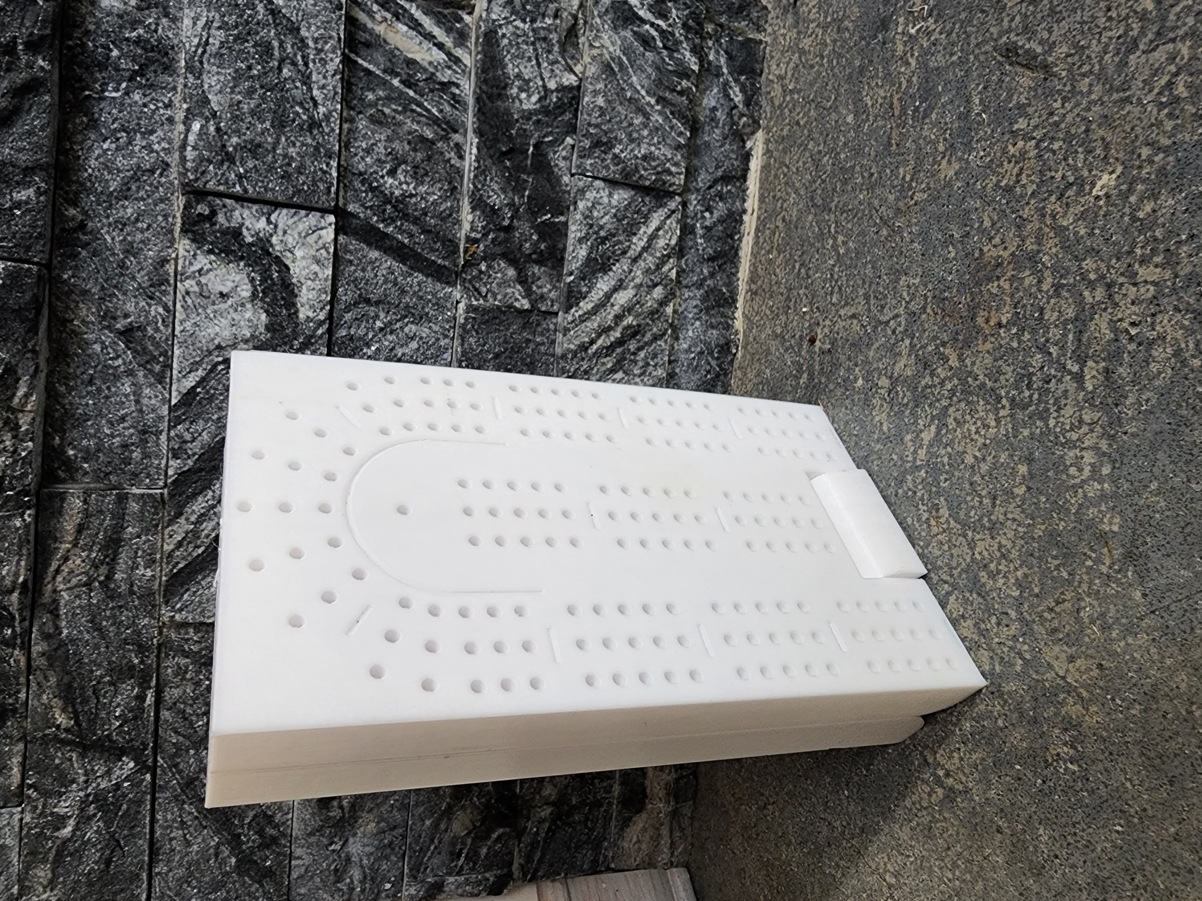 3 track folding cribbage board (bridge cards)