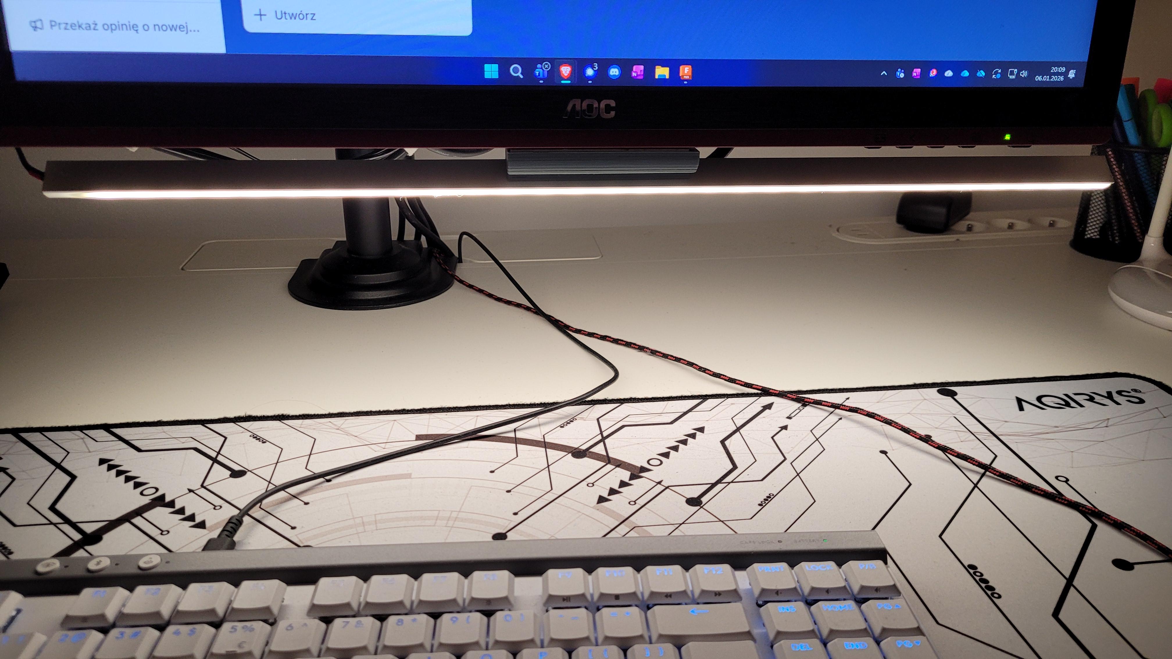Monitor lamp - holder