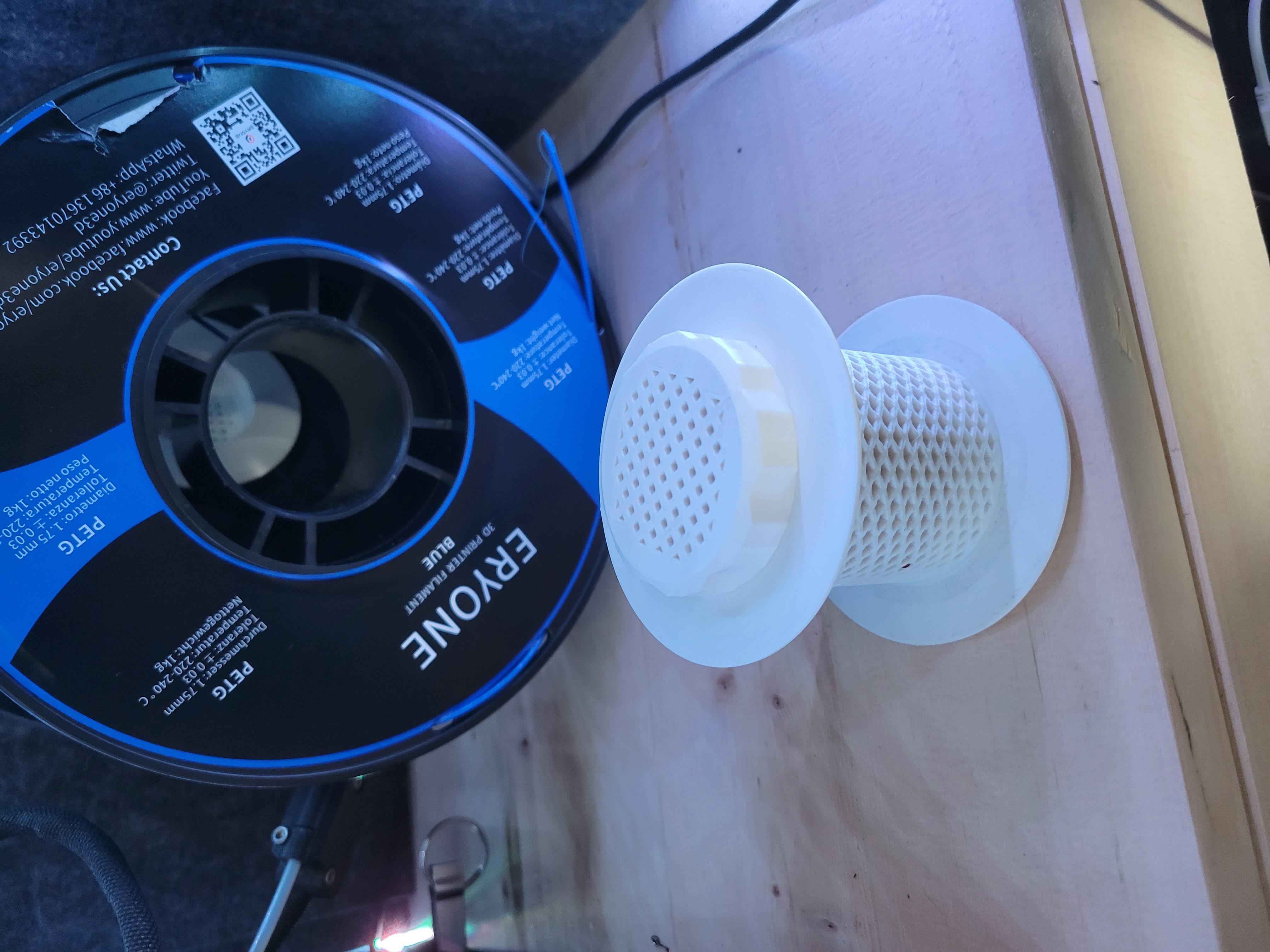 Spool Silica Container w/ Humidity Sensor Insert