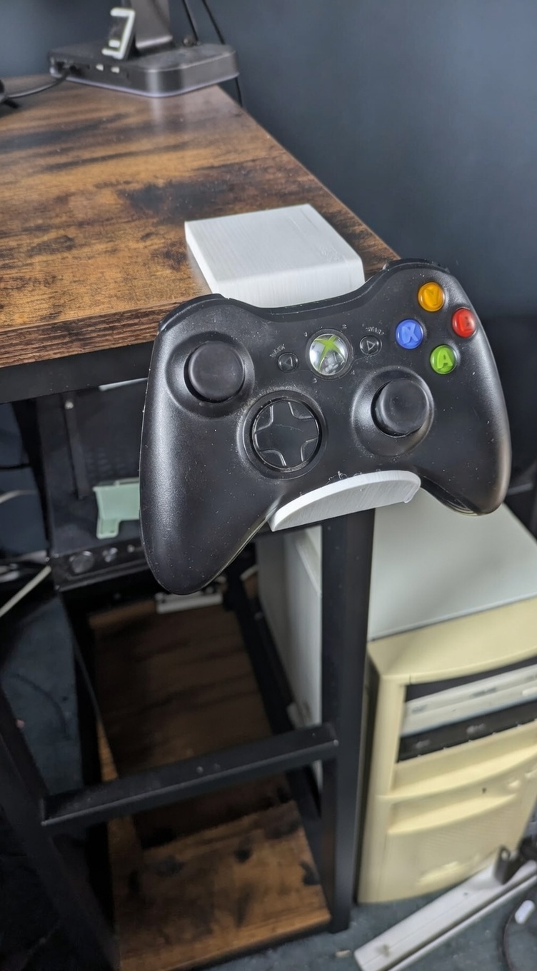 universal controller hanger