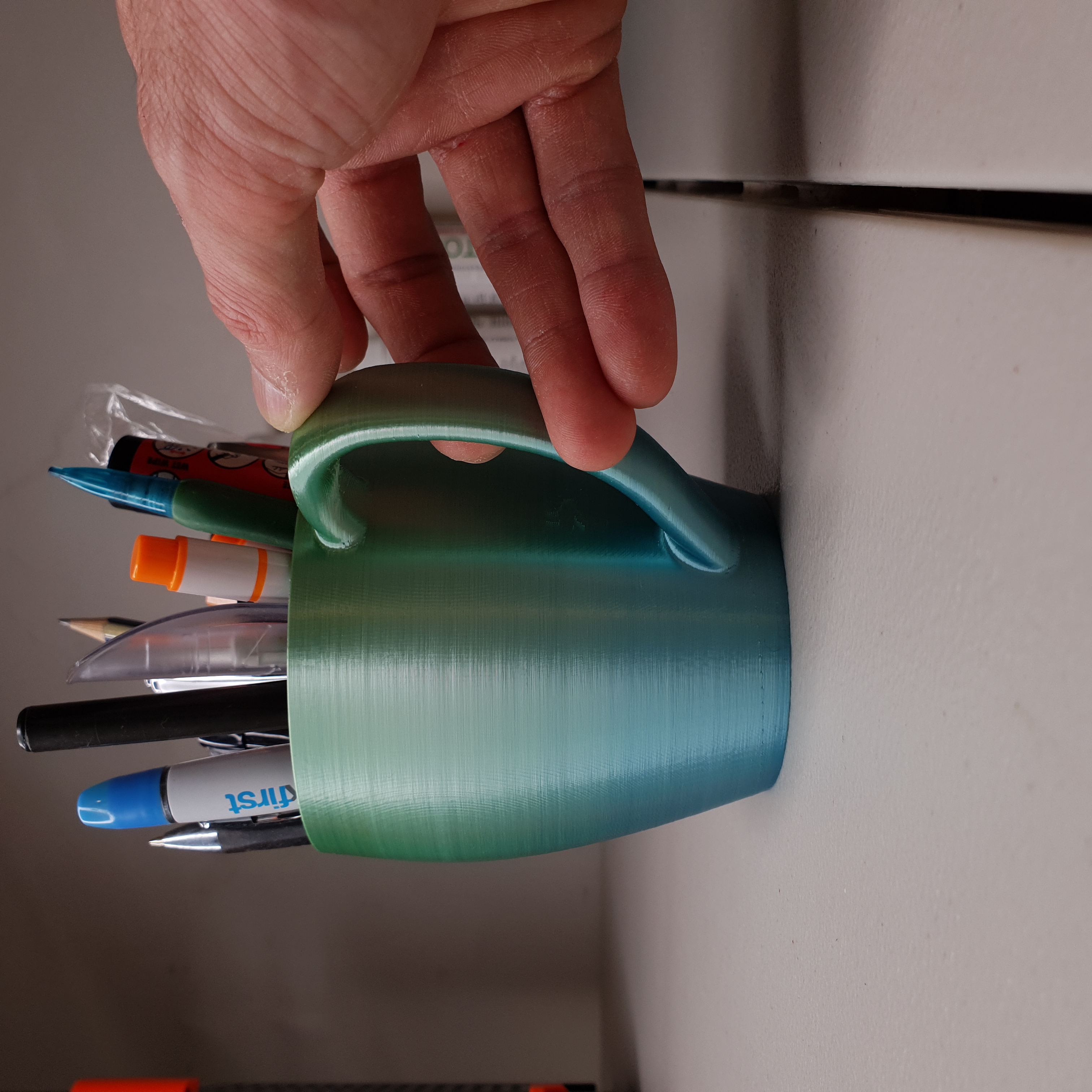 Coffee Mug Pen Holder - Simple & Ultra Realistic Design