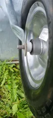Bushing for  fitting a wheelbarrow tyre