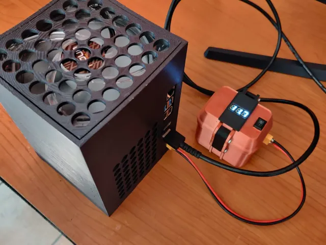 Xbox inspired raspberry pi 4 case