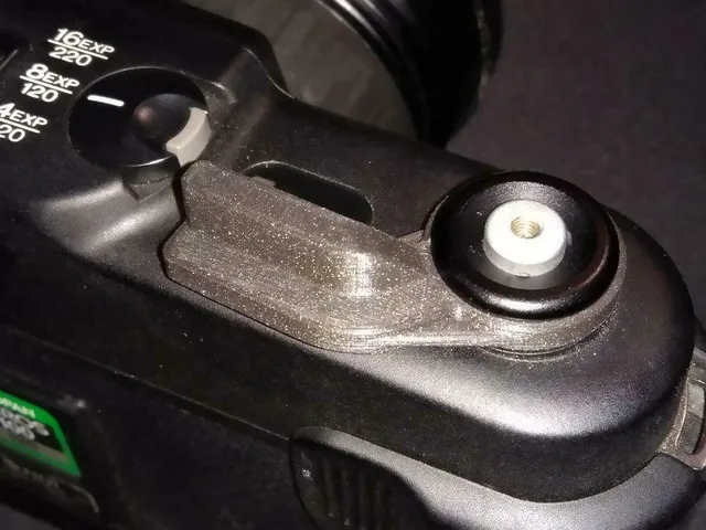 Fujifilm GW690III Film Advance Lever