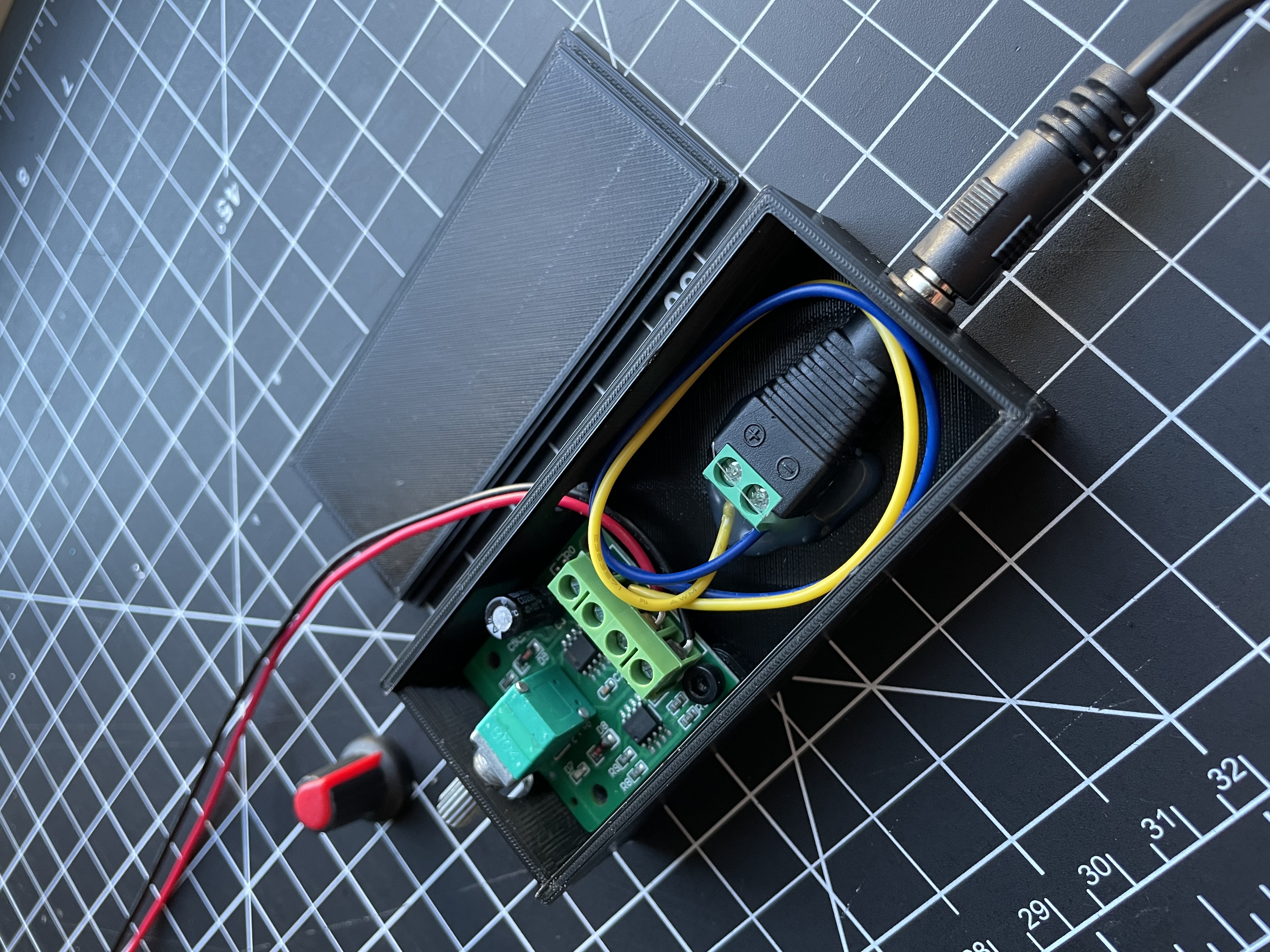 Fan control box for “HEPA Filter for 3D Printer”