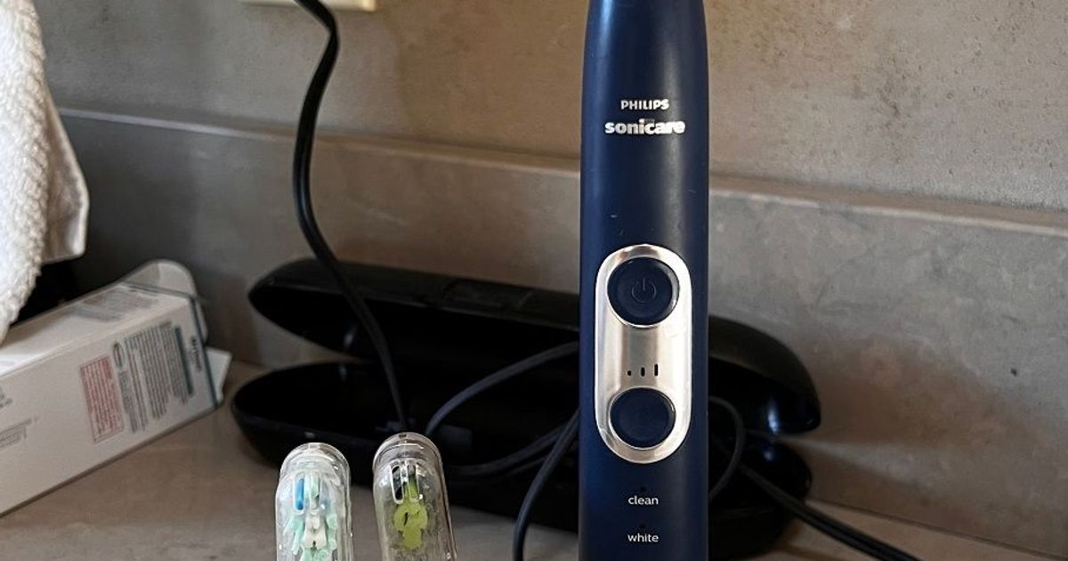 Philips Sonicare toothbrush holder by Ari224 Download free STL model