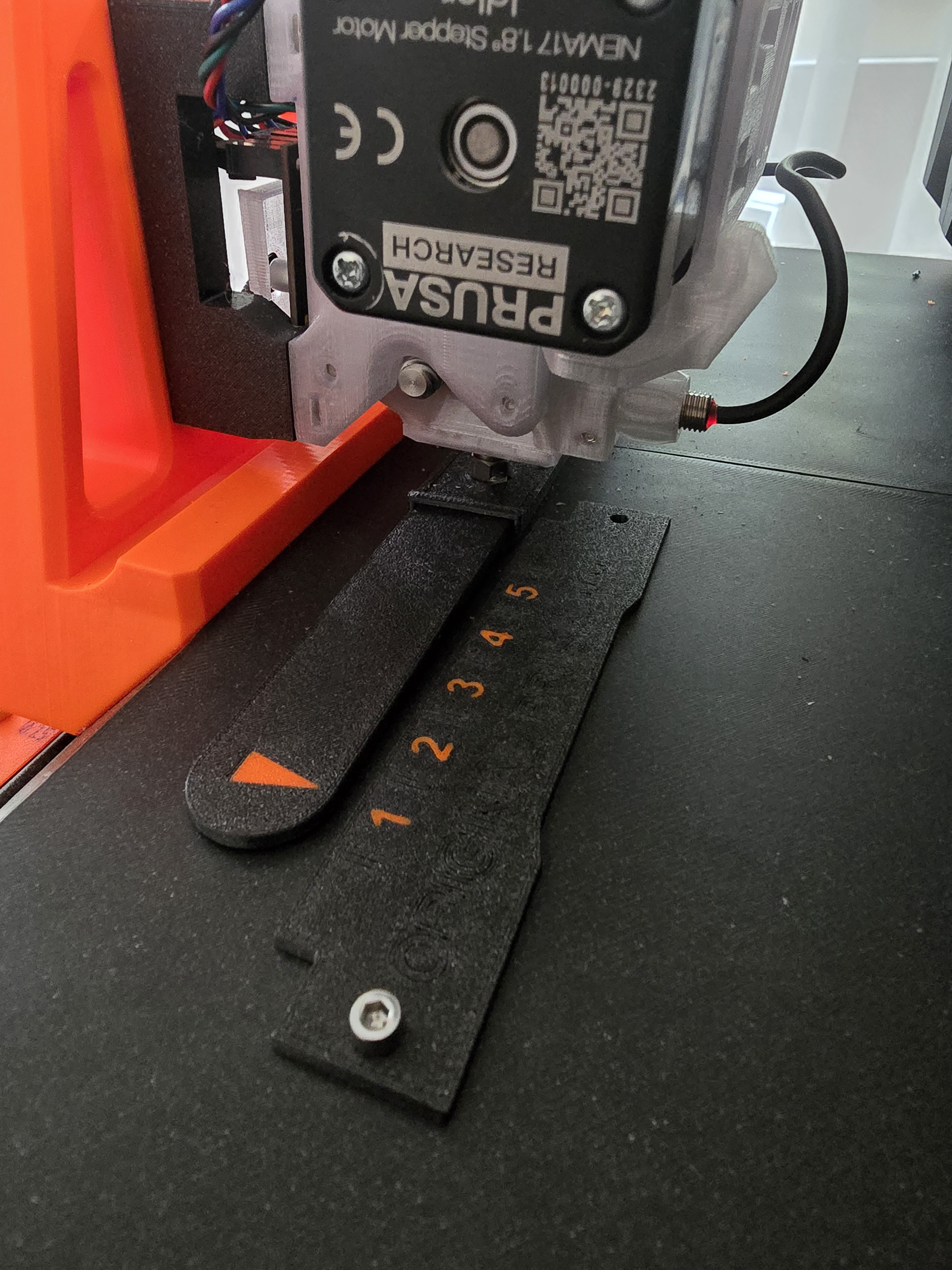 MMU3 Community version Back Hole Cover with Sliding Gate and indicator (Prusa CORE One / MMU3 / Ultimulti)