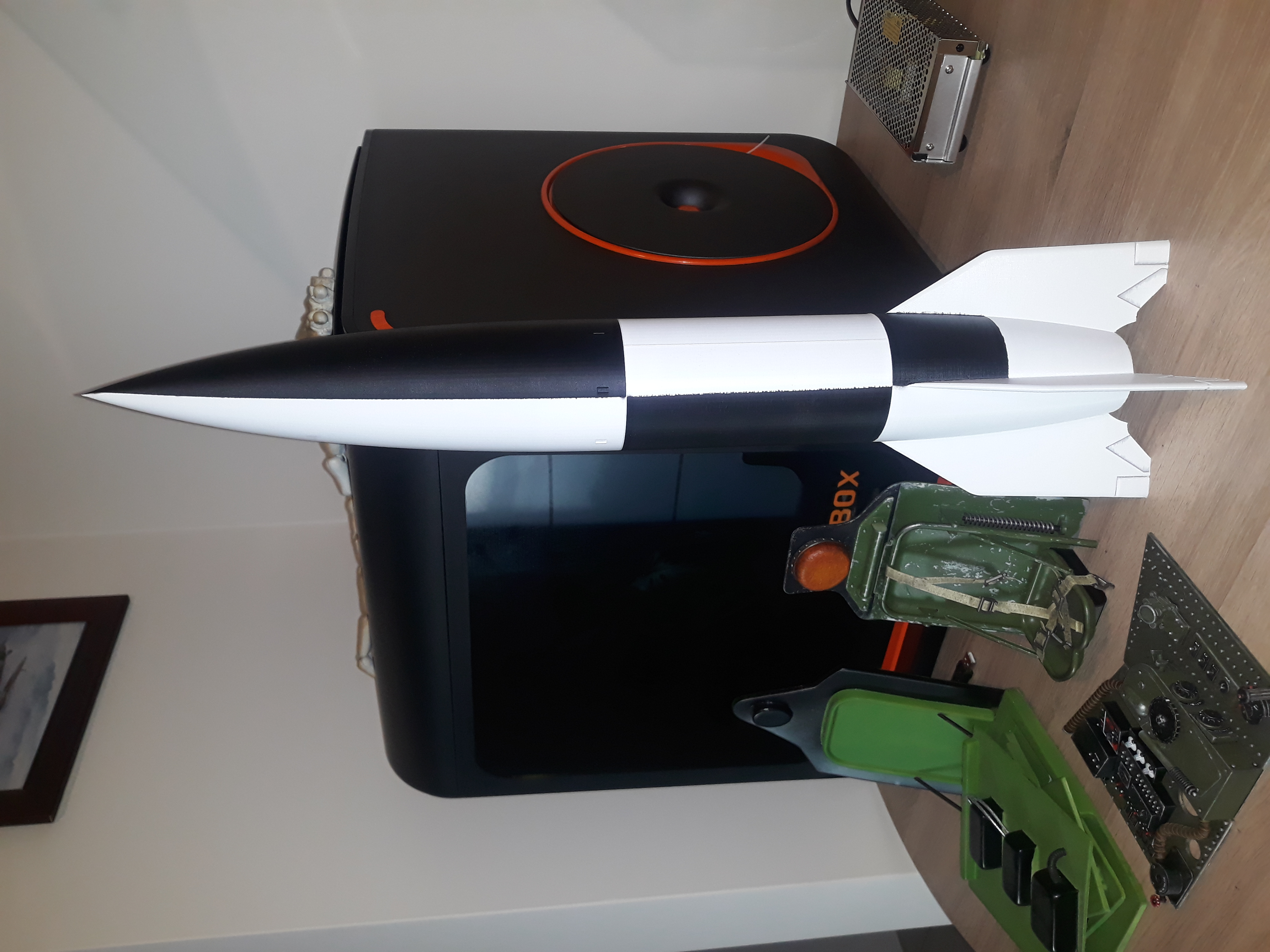 Miniatura 6 do modelo 3D V2 Rocket  Flying Version