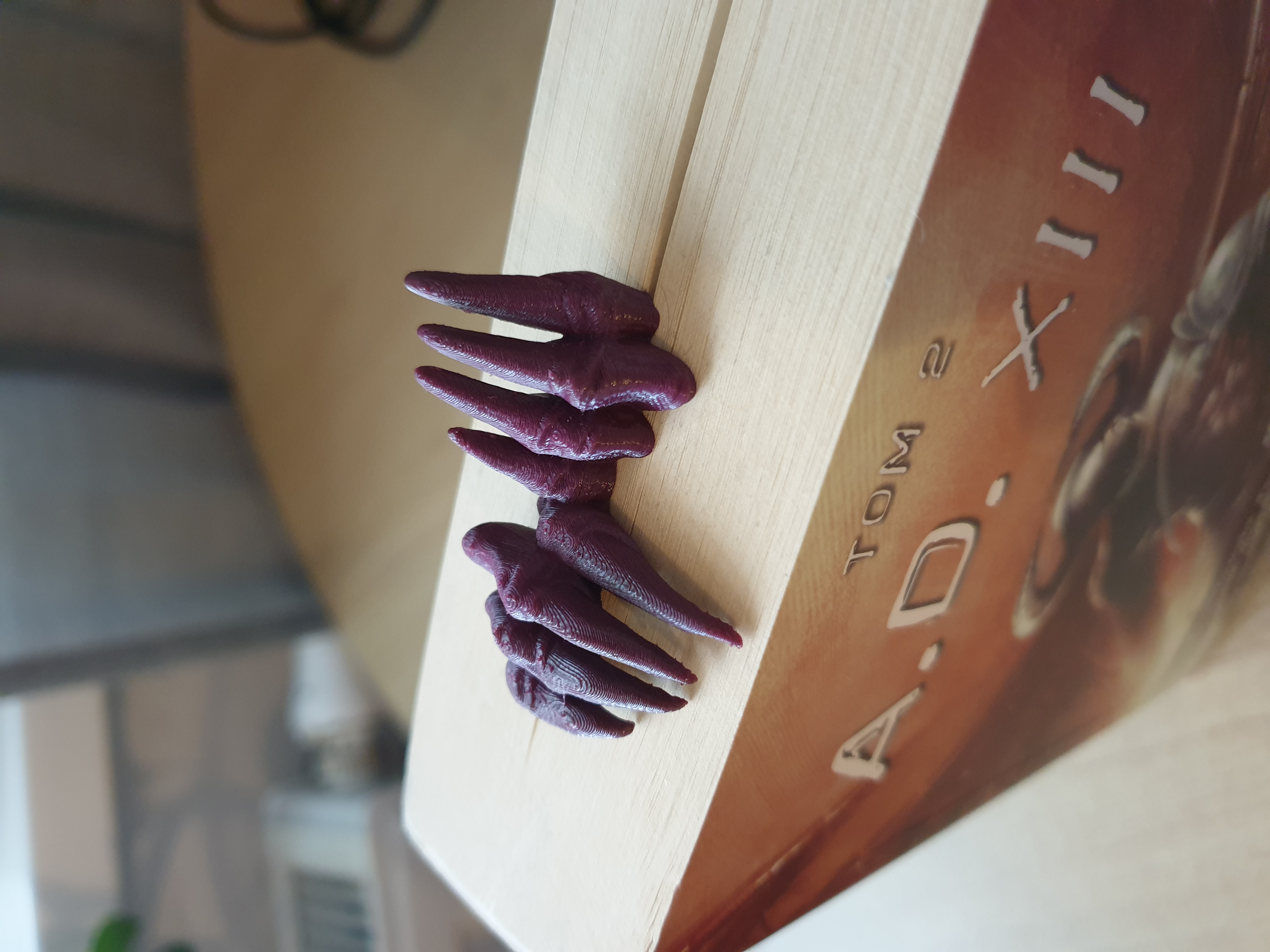 Bookmark demon hands 3D model thumbnail
