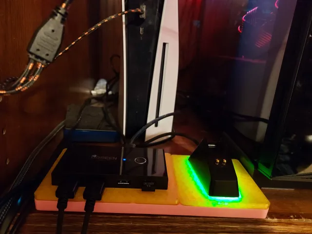 GRIDFINITY - USB switcher hub + Razer dock