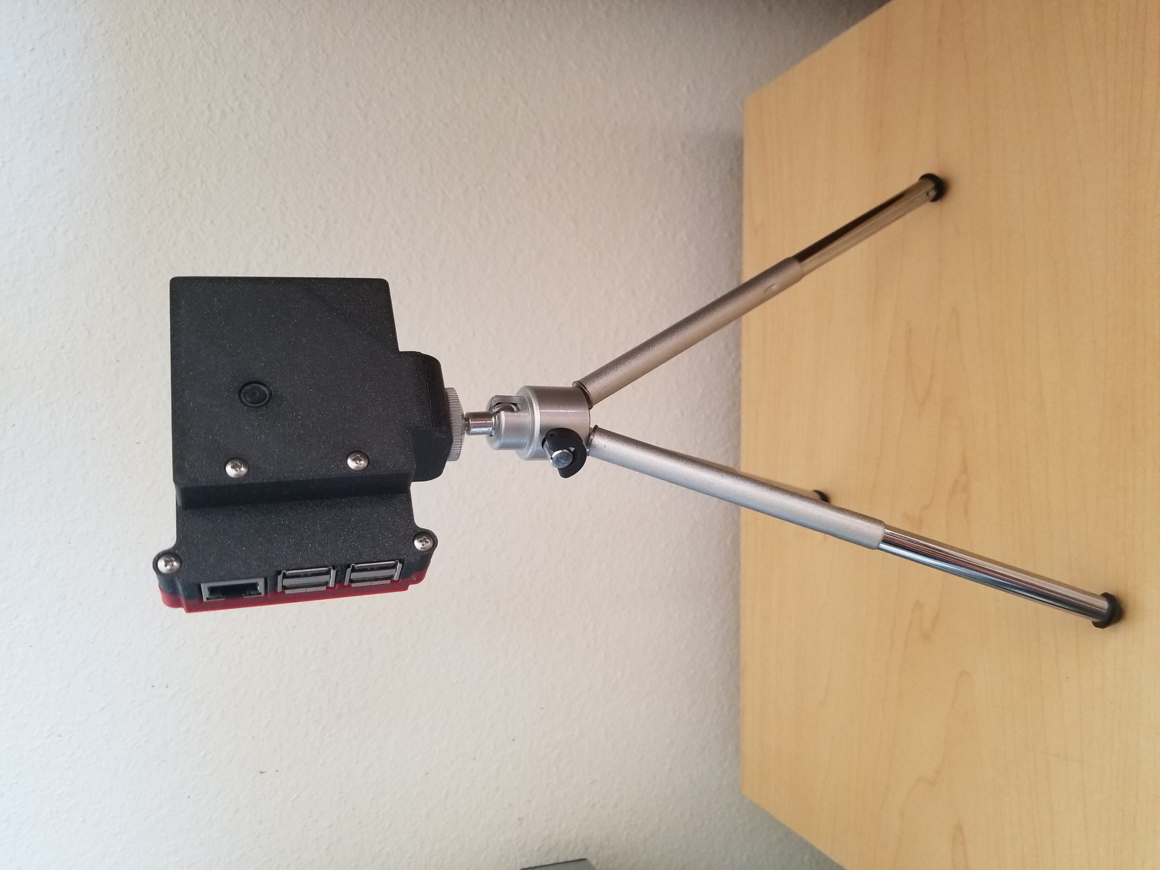 Miniatura 3 do modelo 3D Raspberry Pi Camera Case - OctoPrint - Security Server