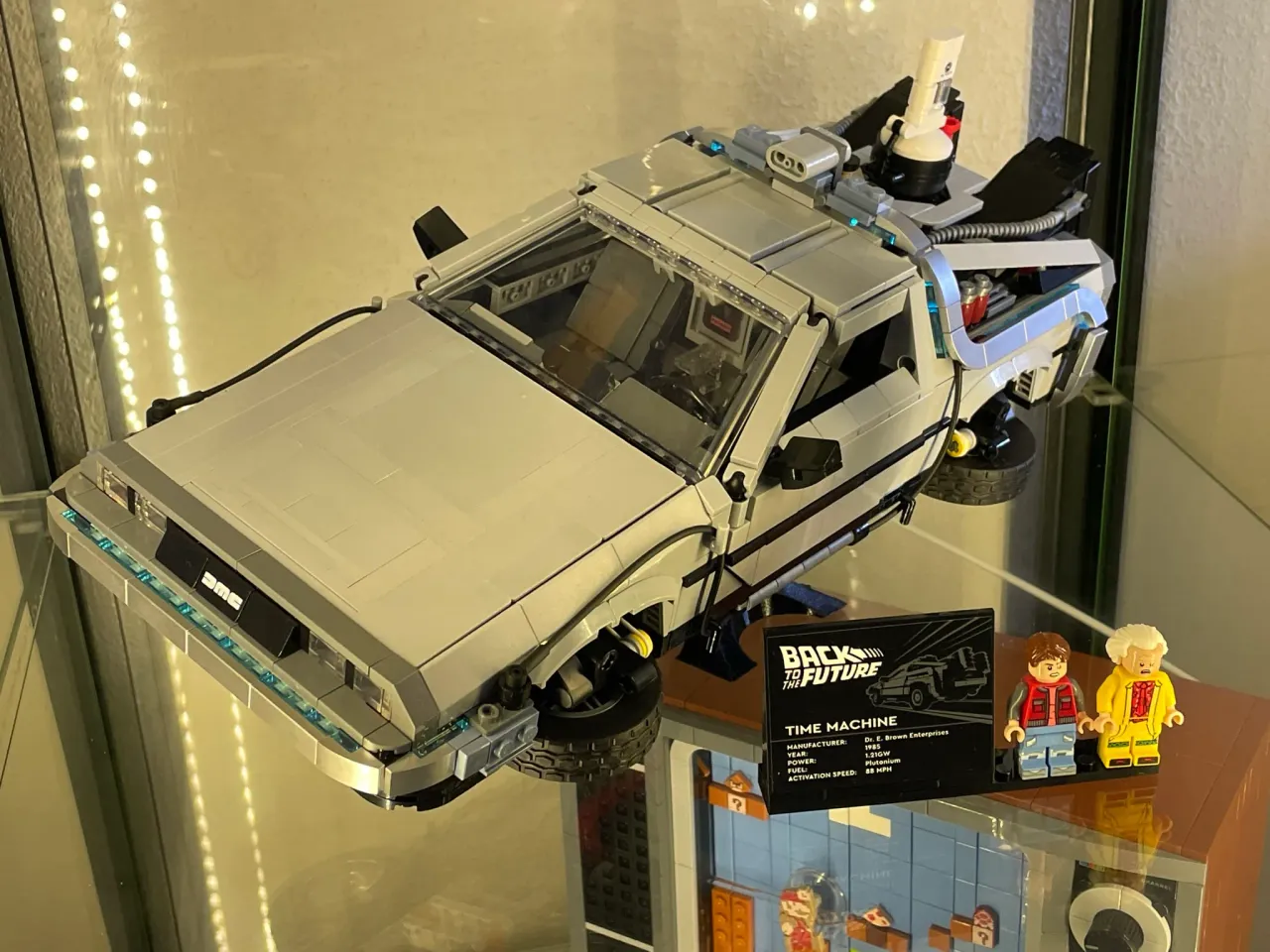 Lego BTTF DeLorean (10300) Stand par PjotrStrog, Téléchargez gratuitement  un modèle STL