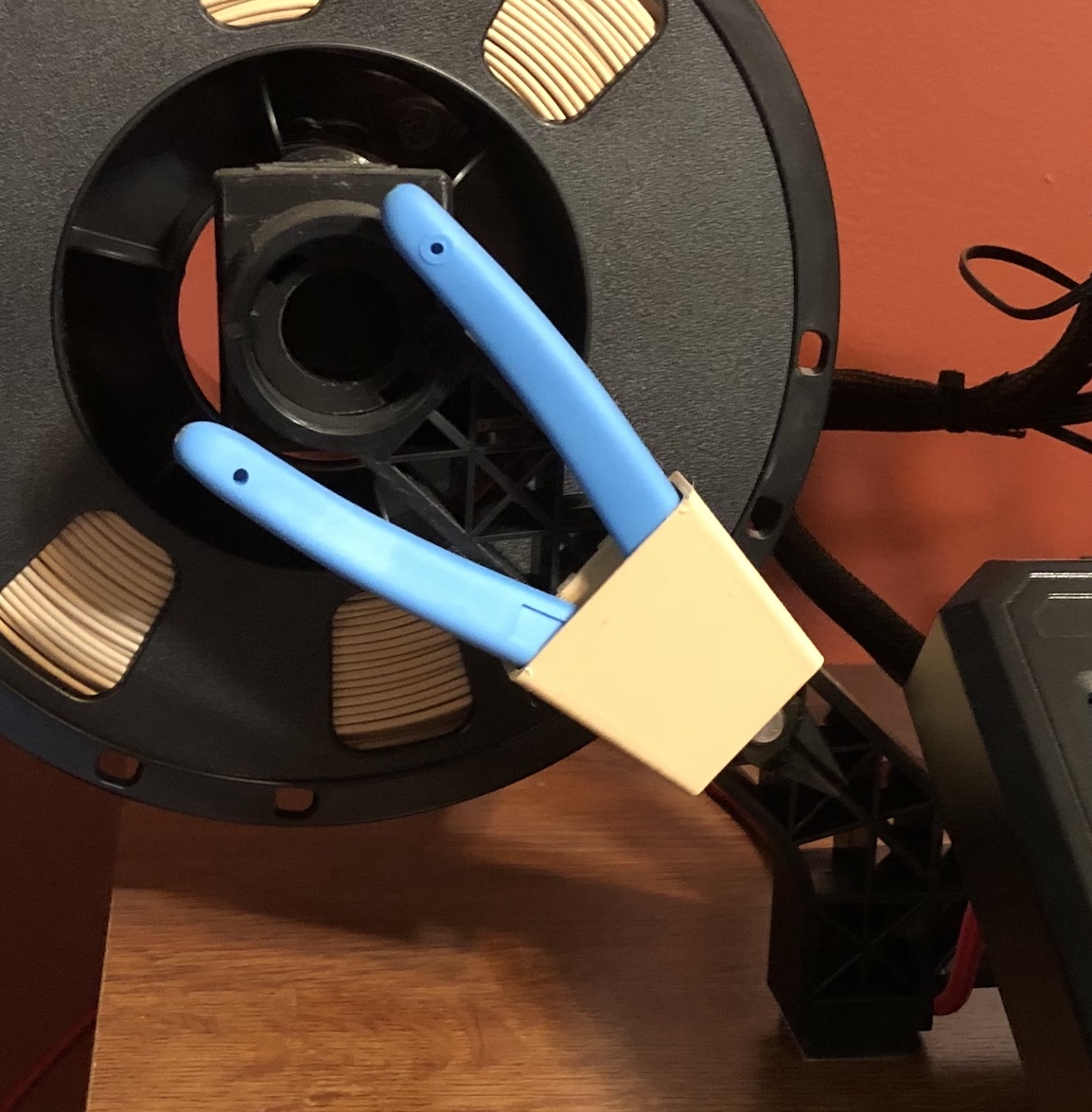 Side Cut Holder for Ender 2 Pro