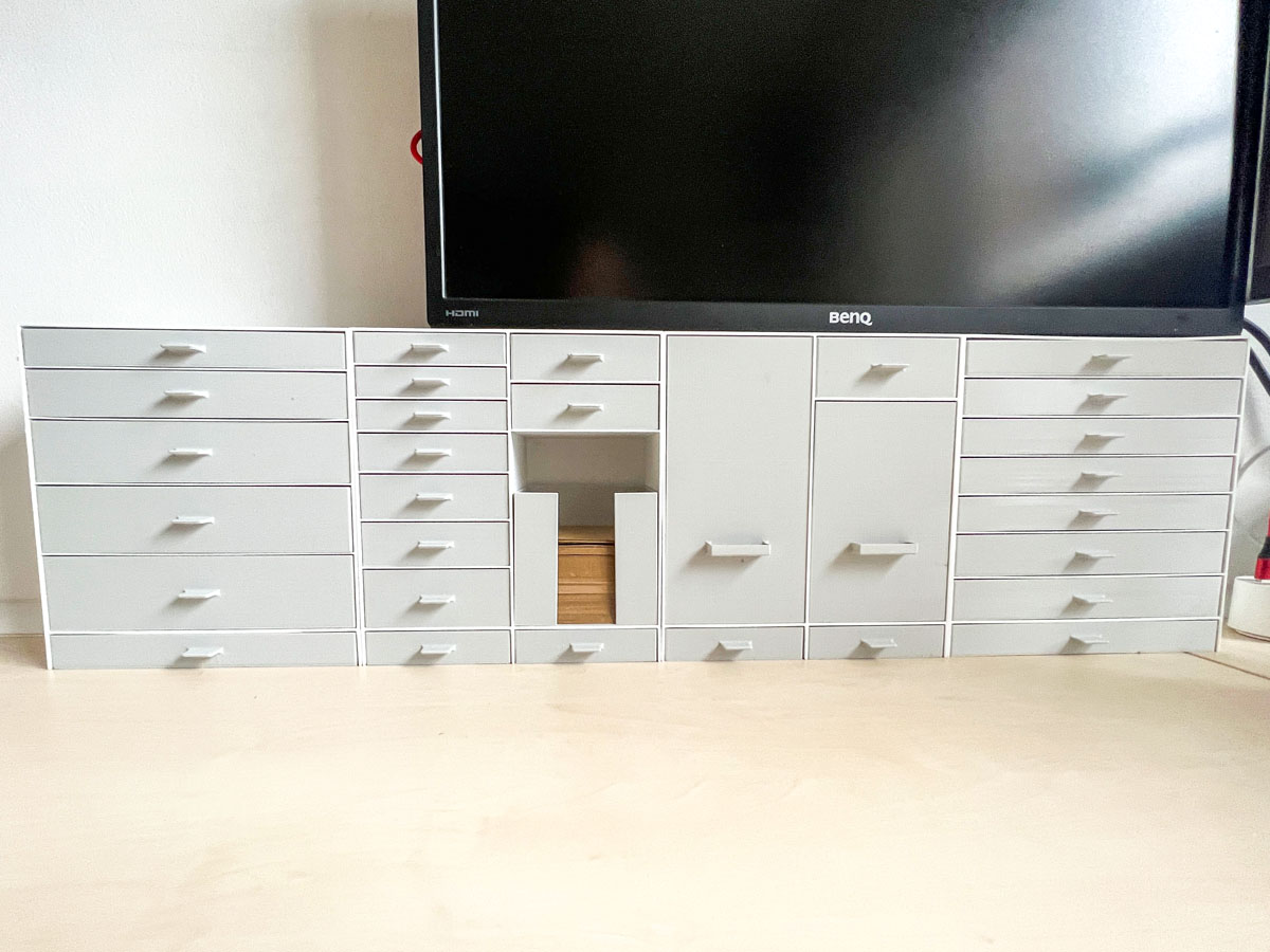 Organisers with drawers [Organizéry se šuplíčky]